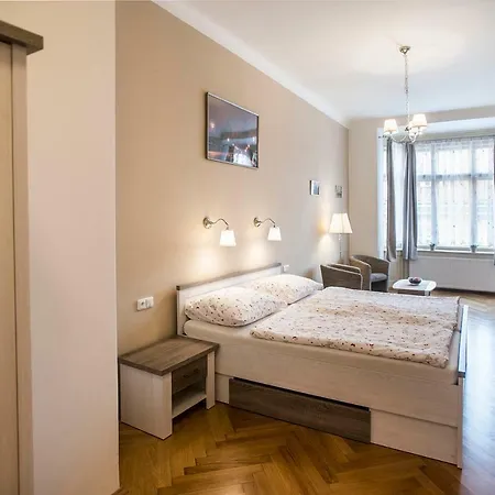 Charles Iv Apartment Prag